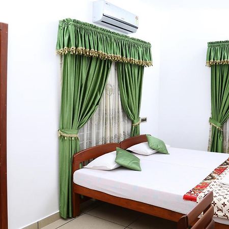 Kevins Placid Homestay Kochi Exterior photo